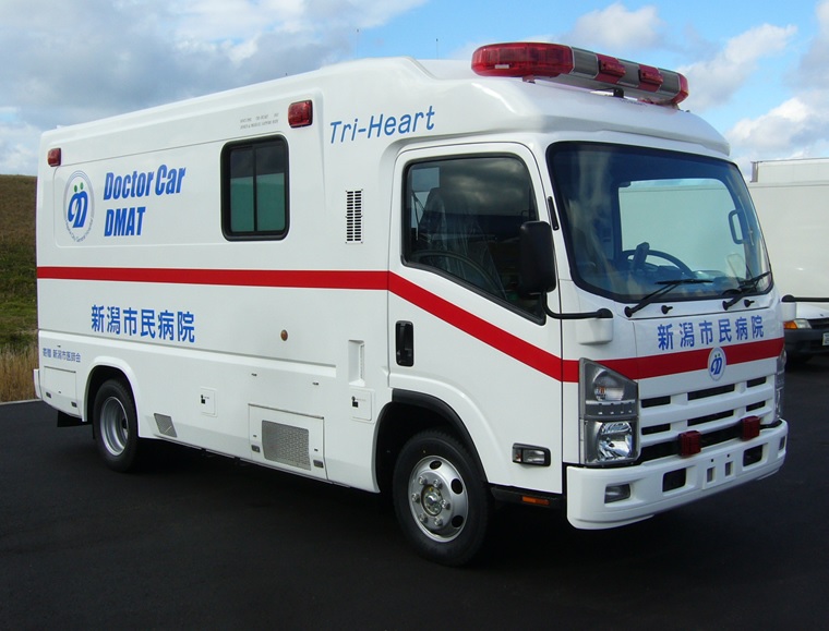 DMAT対応　高規格救急車